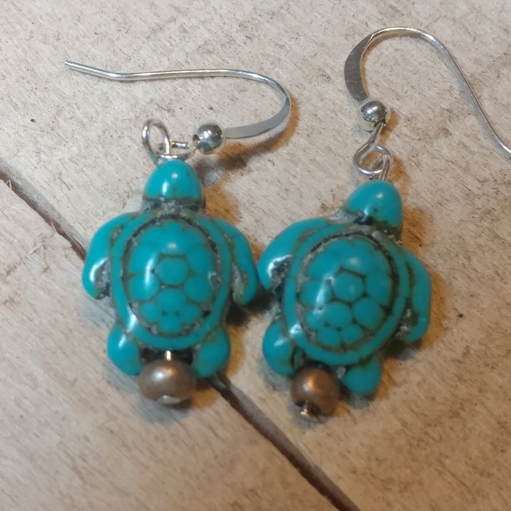 Turtle earrings